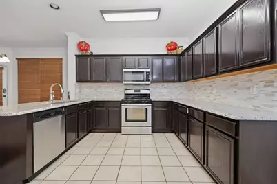 3415 Carnation Court, Grand Prairie, TX 75052 - Photo 14