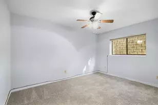 1945 Bluebird Ave, Fort Worth, TX 76111 - Photo 20