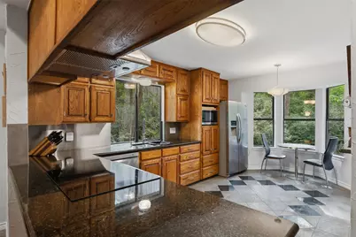 1945 Bluebird Avenue, Fort Worth, TX 76111 - Photo 14