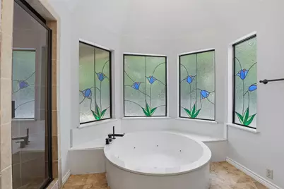 1945 Bluebird Avenue, Fort Worth, TX 76111 - Photo 8