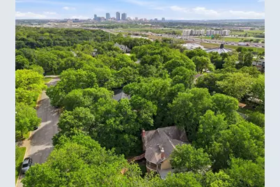 1945 Bluebird Avenue, Fort Worth, TX 76111 - Photo 32