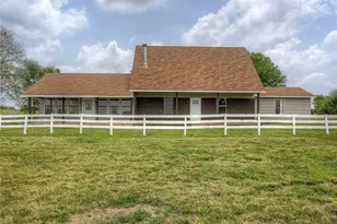 3210 Fm 1563, Wolfe City, TX 75496 - Photo 2