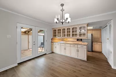 370 Westview Terrace, Arlington, TX 76013 - Photo 10