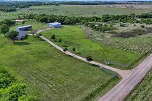 4316 Leona Rd, Bowie, TX 76230 - Photo 30