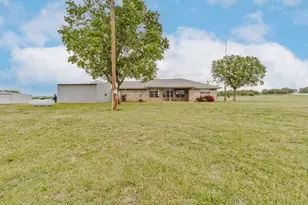 4316 Leona Rd, Bowie, TX 76230 - Photo 28