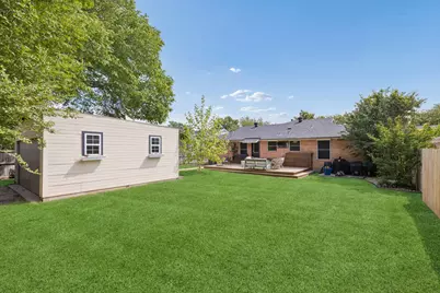 9077 Longmont Drive, Dallas, TX 75238 - Photo 20