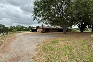 14070 Co Rd 3520, Brownsboro, TX 75756 - Photo 2