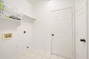 4805 Parkmount Dr, Fort Worth, TX 76137 - Photo 22