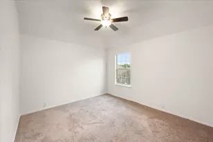 4805 Parkmount Dr, Fort Worth, TX 76137 - Photo 34