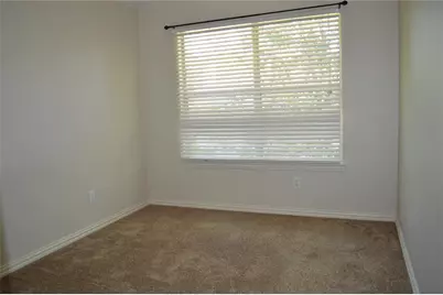 500 Kingscote Court, Arlington, TX 76010 - Photo 10