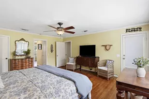 309 N Travis St, Granbury, TX 76048 - Photo 16