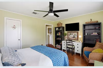 309 N Travis Street, Granbury, TX 76048 - Photo 12