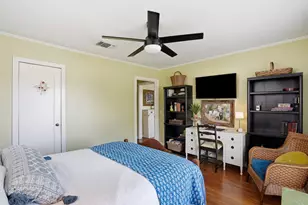 309 N Travis St, Granbury, TX 76048 - Photo 12