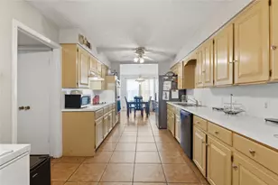 14370 Haymeadow Cir, Dallas, TX 75254 - Photo 6