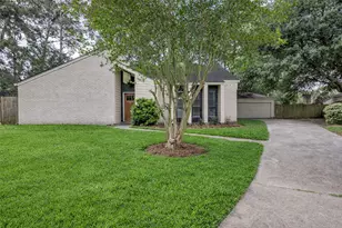 25703 Old Carriage Ln, Spring, TX 77373 - Photo 2