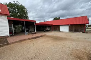 311 S Cedar St, Seymour, TX 76380 - Photo 4