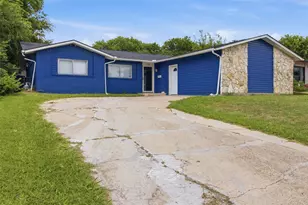 2729 Posey Dr, Irving, TX 75062 - Photo 2
