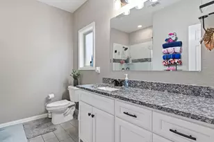 5608 King Ct, Fort Worth, TX 76112 - Photo 16