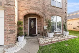 2312 Green Mere Dr, Arlington, TX 76001 - Photo 1