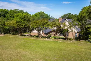 1254 Whispering Oaks Dr, DeSoto, TX 75115 - Photo 36