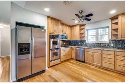 802 Wilshire Court, Arlington, TX 76012 - Photo 4