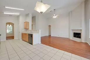 1405 Cedar Springs Dr, Allen, TX 75002 - Photo 4