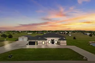 1401 Carter Dr, Royse City, TX 75189 - Photo 2