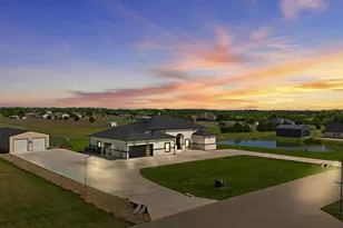 1401 Carter Dr, Royse City, TX 75189 - Photo 1