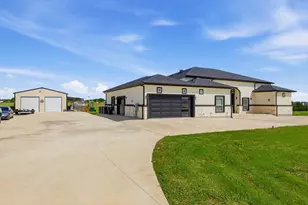 1401 Carter Dr, Royse City, TX 75189 - Photo 1