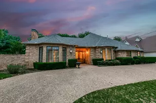 2009 Misty Haven Ln, Plano, TX 75093 - Photo 2
