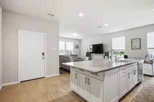 4812 Foundation St, Haltom City, TX 76117 - Photo 6