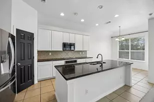 1420 Meadowlakes Dr, Azle, TX 76020 - Photo 10
