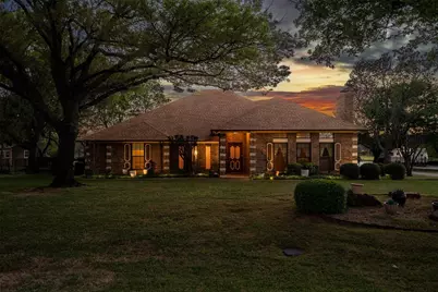 210 N Forest Lane, Double Oak, TX 75077 - Photo 2