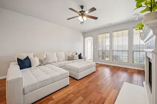 520 Eastland Dr, Lewisville, TX 75056 - Photo 4