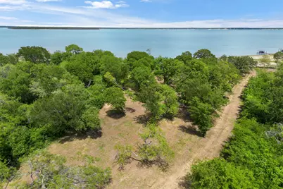 8471 Southern Shore Court, Kemp, TX 75143 - Photo 12