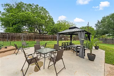 216 Hillside Drive, Hewitt, TX 76643 - Photo 28