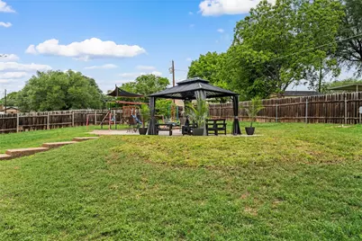 216 Hillside Drive, Hewitt, TX 76643 - Photo 32