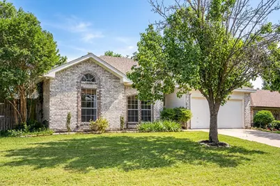 211 Arthur Drive, Kennedale, TX 76060 - Photo 2