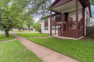 508 W Baylor St, Ennis, TX 75119 - Photo 2