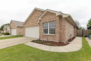 6432 Geneva Ln, Fort Worth, TX 76131 - Photo 1