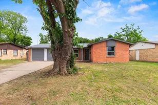 13634 Pyramid Dr, Farmers Branch, TX 75234 - Photo 2