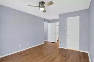 2505 Wedglea Dr, Dallas, TX 75211 - Photo 12