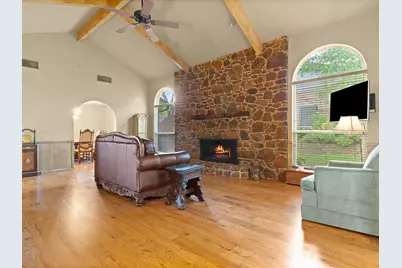 3402 Marsh Lane, Grapevine, TX 76051 - Photo 10