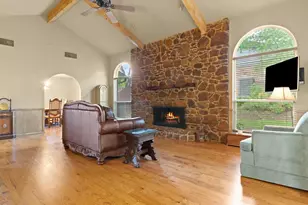 3402 Marsh Ln, Grapevine, TX 76051 - Photo 10