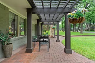 3402 Marsh Ln, Grapevine, TX 76051 - Photo 6