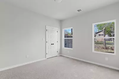 1832 E Broadway Avenue, Fort Worth, TX 76104 - Photo 20