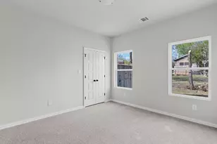 1832 E Broadway Ave, Fort Worth, TX 76104 - Photo 20