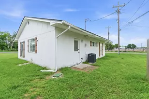 1032 Greg St, Azle, TX 76020 - Photo 38