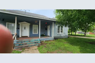 301 W Patterson Street W #2, Eastland, TX 76448 - Photo 2