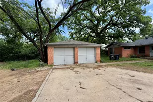 3717 Springdale Rd, Fort Worth, TX 76111 - Photo 14